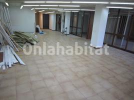 Louer , 260 m²