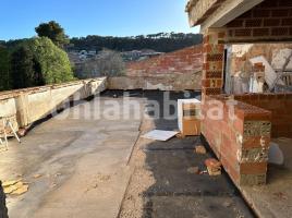 Property Vertical, 420 m²