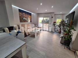 Piso, 96 m², cerca de bus y tren