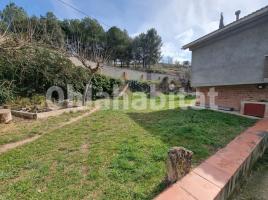 Houses (detached house), 246 m², near bus and train
