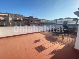 Duplex, 140 m², near bus and train