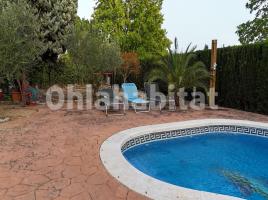 Houses (detached house), 456 m², near bus and train