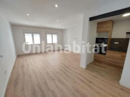 Flat, 120 m², near bus and train