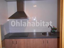 Flat, 41 m², near bus and train