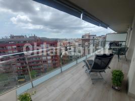 Piso, 180 m², cerca bus y metro
