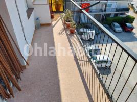Pis, 41 m², prop de bus i tren