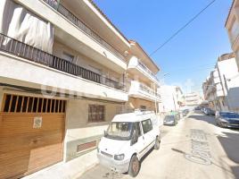 Piso, 94 m², cerca de bus y tren