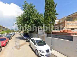 Houses (detached house), 148 m², near bus and train