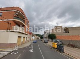 Pis, 100 m², prop de bus i tren