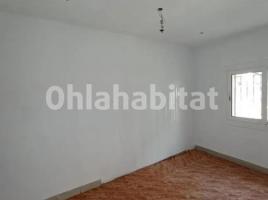 Flat, 51 m², near bus and train