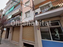 Piso, 74 m², cerca de bus y tren
