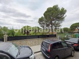 Flat, 135 m², near bus and train