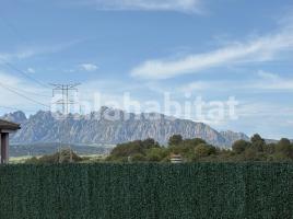 Casa (unifamiliar aislada), 266 m², cerca de bus y tren, seminuevo