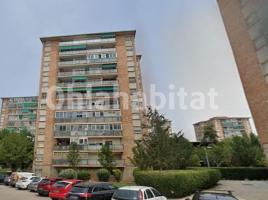 Pis, 111 m², prop de bus i tren