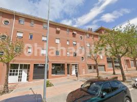 Flat, 129 m², near bus and train