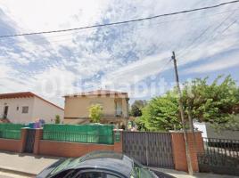 Pis, 85 m², prop de bus i tren