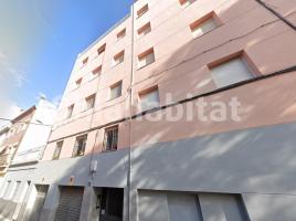 Flat, 36 m², near bus and train