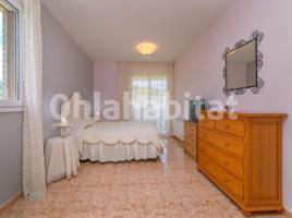Casa (unifamiliar aïllada), 299 m², prop de bus i tren, nou