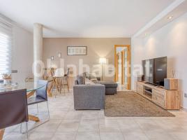 Dúplex, 110 m², cerca de bus y tren, seminuevo, Mirasol