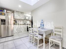 Houses (detached house), 216 m², near bus and train