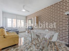 Flat, 117 m², near bus and train
