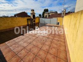 Casa (unifamiliar aislada), 210 m², cerca de bus y tren