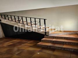 Houses (detached house), 125 m², near bus and train