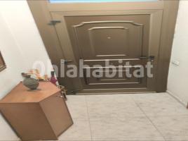 Casa (unifamiliar aislada), 209 m², cerca de bus y tren