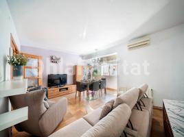 Pis, 108 m², prop de bus i tren