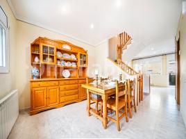 Casa (unifamiliar adossada), 127 m², prop de bus i tren