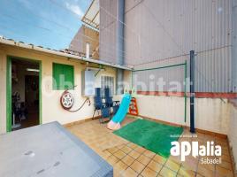 Casa (unifamiliar adossada), 326 m², prop de bus i tren, LA ROMANICA