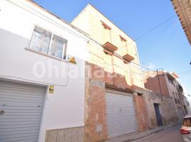 Casa (unifamiliar aislada), 212 m², cerca de bus y tren