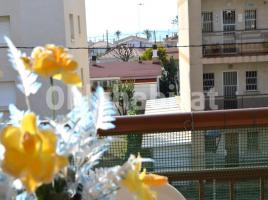Pis, 78 m², prop de bus i tren
