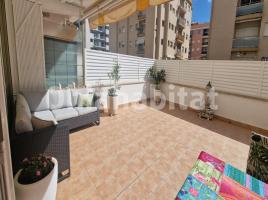 Flat, 89 m², near bus and train