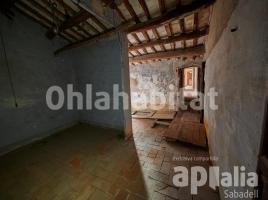 Casa (unifamiliar aïllada), 286 m², prop de bus i tren, CENTRE