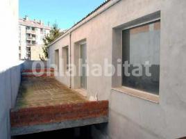 , 900 m²