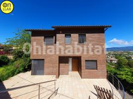  (unifamiliar aïllada), 269 m², près de bus et de train, presque neuf, Llinars del Vallès