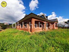 Casa (unifamiliar aïllada), 303 m², prop de bus i tren, seminou