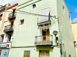 Casa (unifamiliar aïllada), 221 m², prop de bus i tren