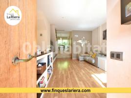 Casa (unifamiliar aïllada), 174 m², prop de bus i tren, seminou