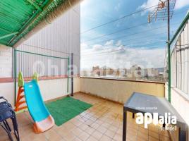 Houses (detached house), 300 m², near bus and train