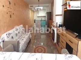 Houses (country house), 208 m², near bus and train
