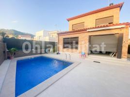 Casa (unifamiliar aïllada), 359 m², prop de bus i tren, seminou
