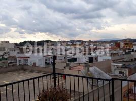 Àtic, 82 m², près de bus et de train