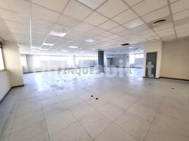 Lloguer local comercial, 374 m², zona industrial