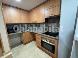 Dúplex, 65 m², près de bus et de train, presque neuf, vinyets