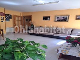 Pis, 85 m², prop de bus i tren, Les roquetes