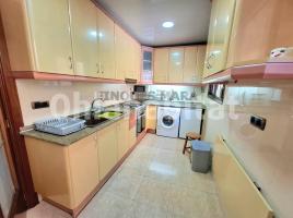 Pis, 82 m², prop de bus i tren, marianao