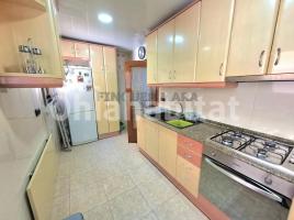 Pis, 82 m², prop de bus i tren, marianao