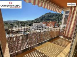 Piso, 83 m², cerca de bus y tren